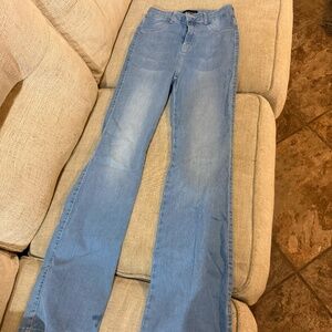 Fitjeans Medium Light Wash High Rise